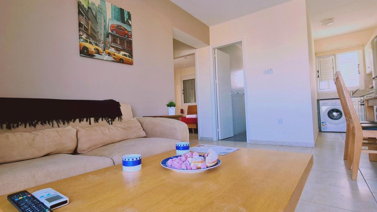 Stay Sunshine Apartment Paralimni Exterior photo
