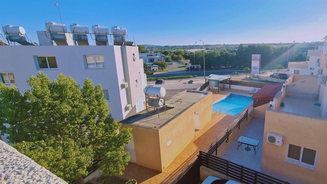 Stay Sunshine Apartment Paralimni Exterior photo